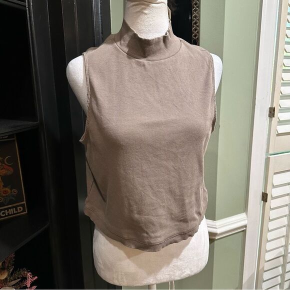 Everlane Tops - Everlane Organic Cotton Mockneck Top Size Large